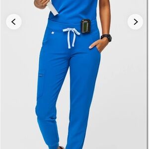 Figs Zamora Jogger Scrub Pants- Medium